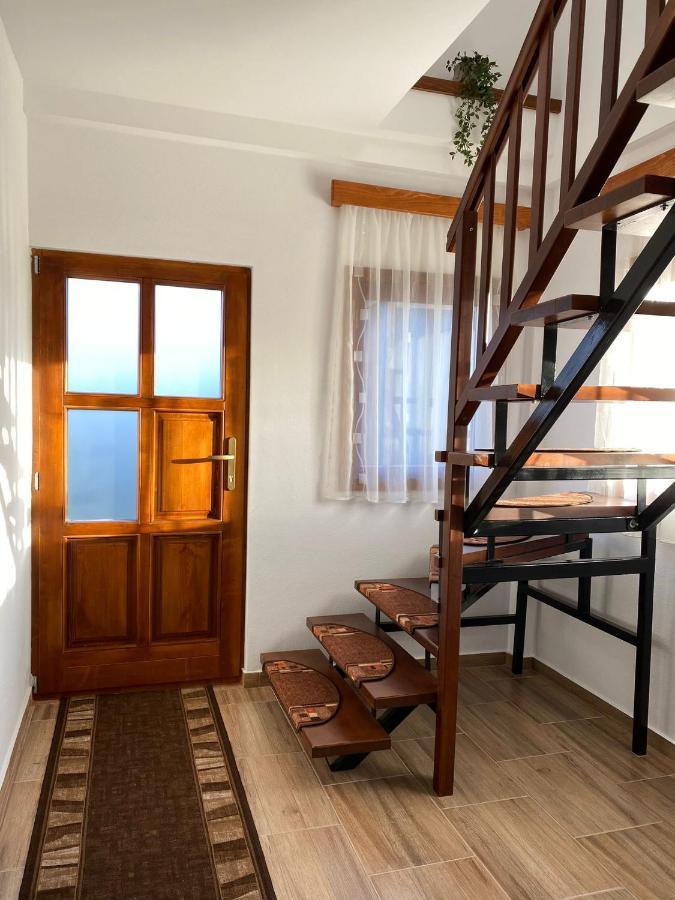 Casa Mocanu Sarmas ภายนอก รูปภาพ