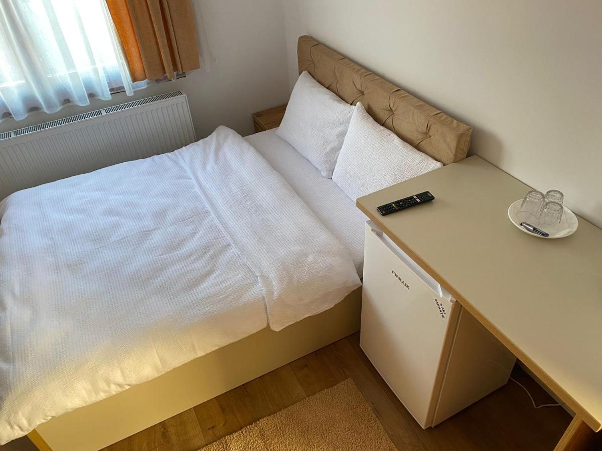 Casa Mocanu Sarmas ภายนอก รูปภาพ